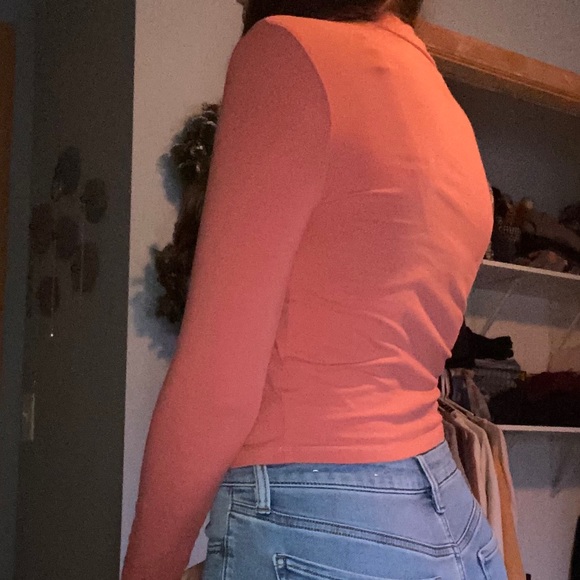 Pink turtleneck top - Picture 3 of 3